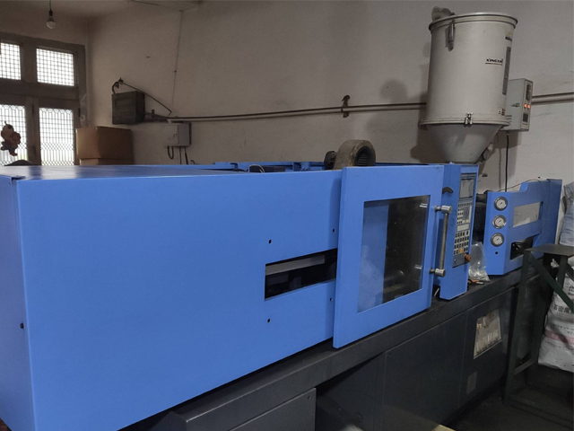 注塑机